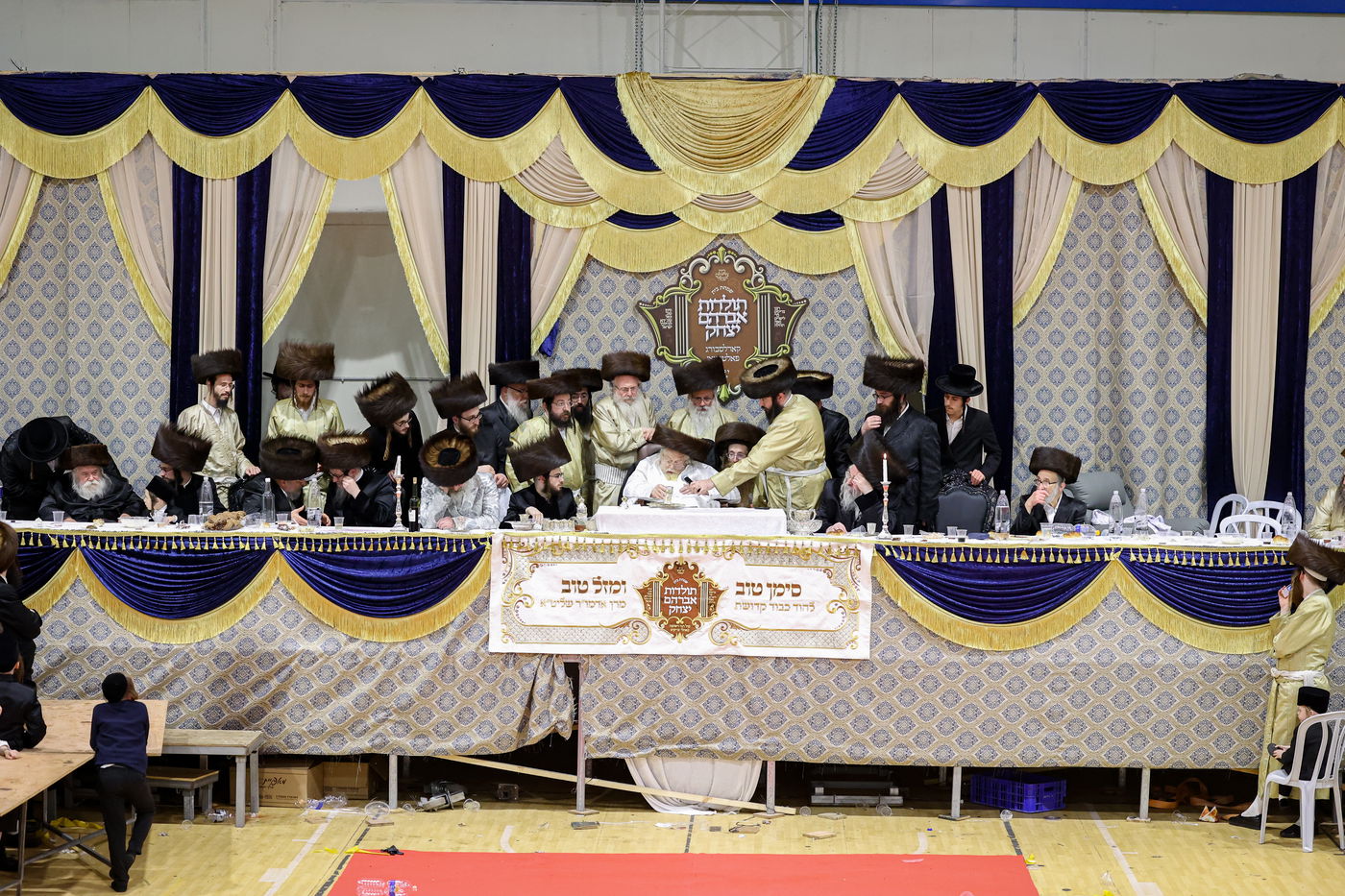 שמחת בית תולדות אברהם יצחק - קארלסבורג - פאלטישאן