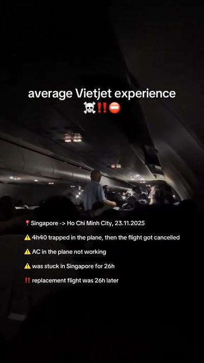 המטוס התעכב 4 שעות ללא תאורה ומיזוג - הנוסעים צרחו והשתוללו | תיעוד