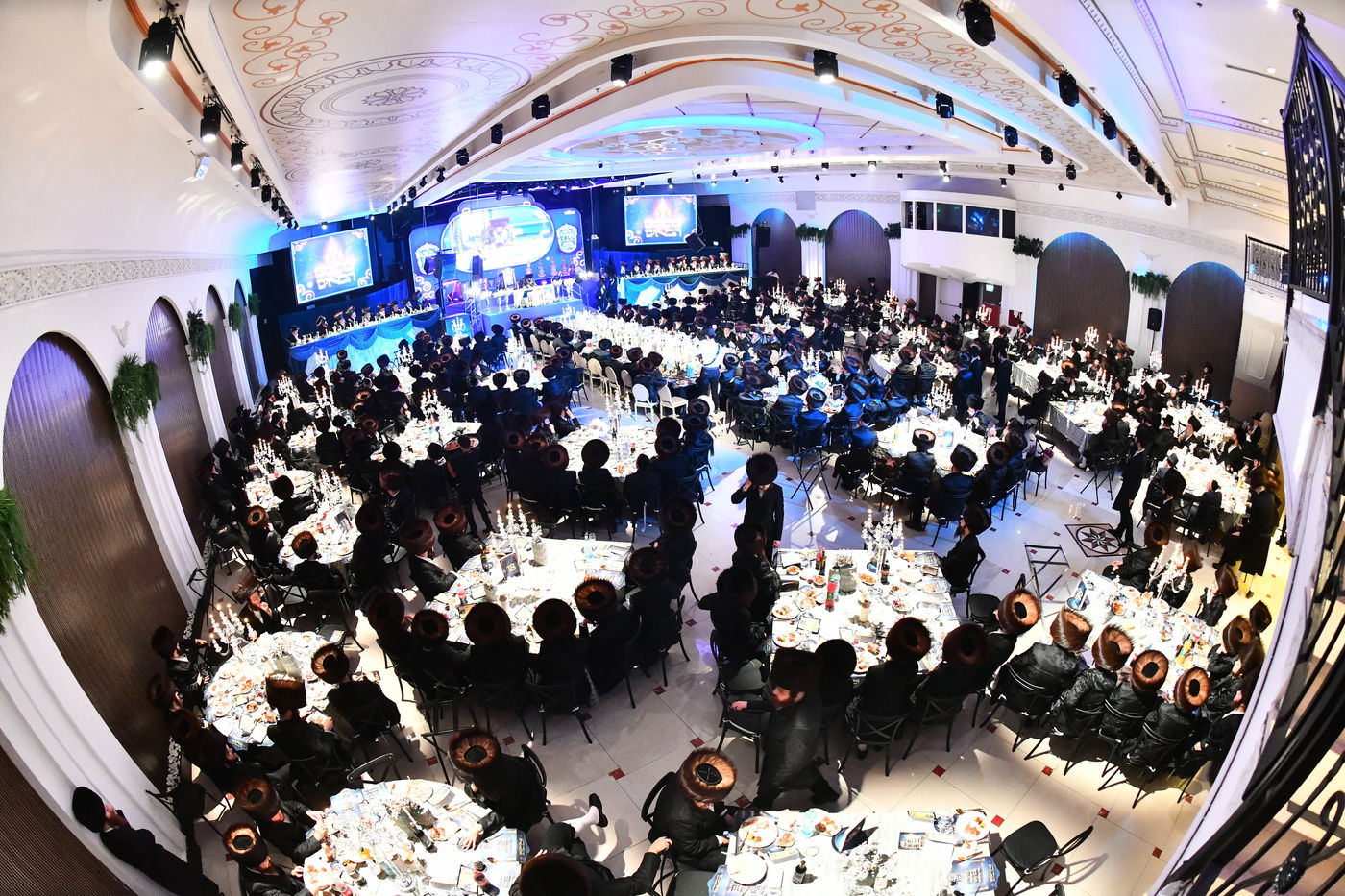 וועידה בחצה"ק זוטשקא