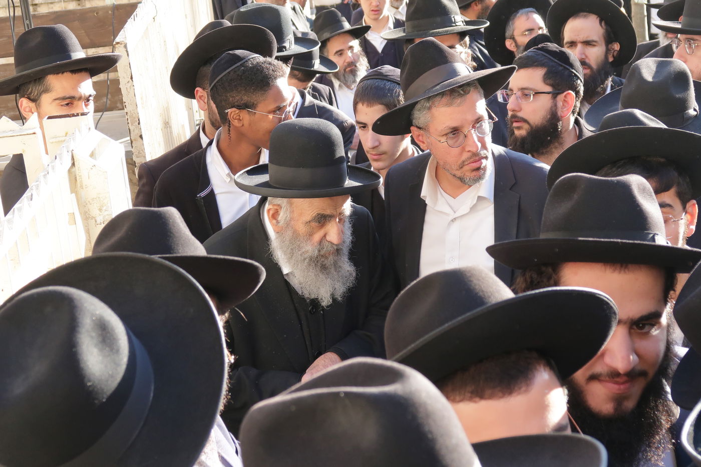 מסע הלווית הגה"צ רבי משה חיים אריה זצ"ל