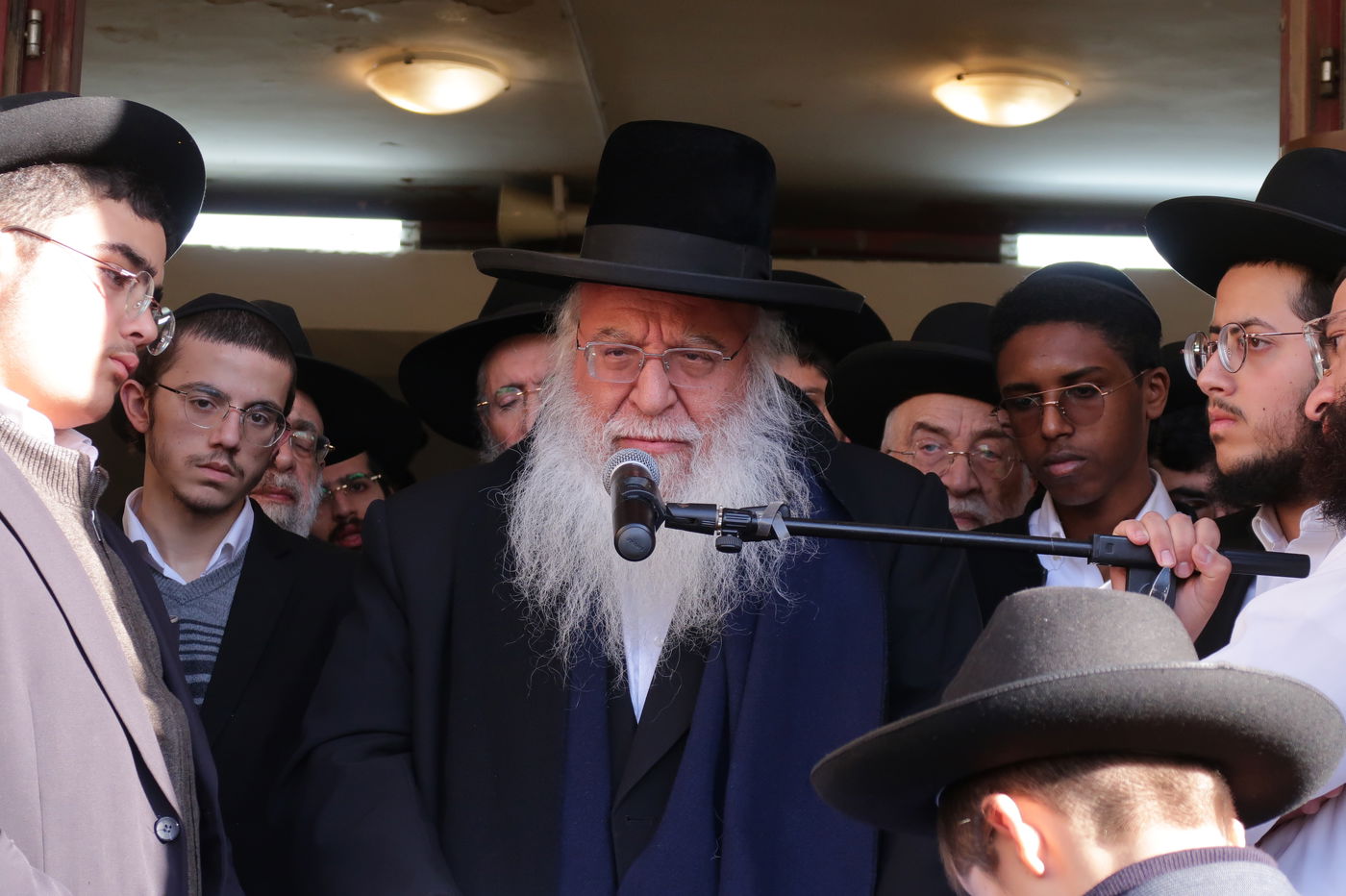 מסע הלווית הגה"צ רבי משה חיים אריה זצ"ל