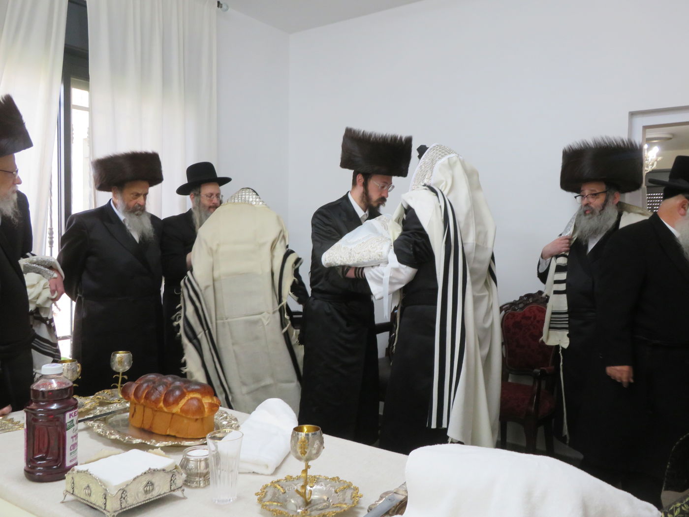 שמחת הברית לנין האדמו"רים מויז'ניץ וסערט ויז'ניץ