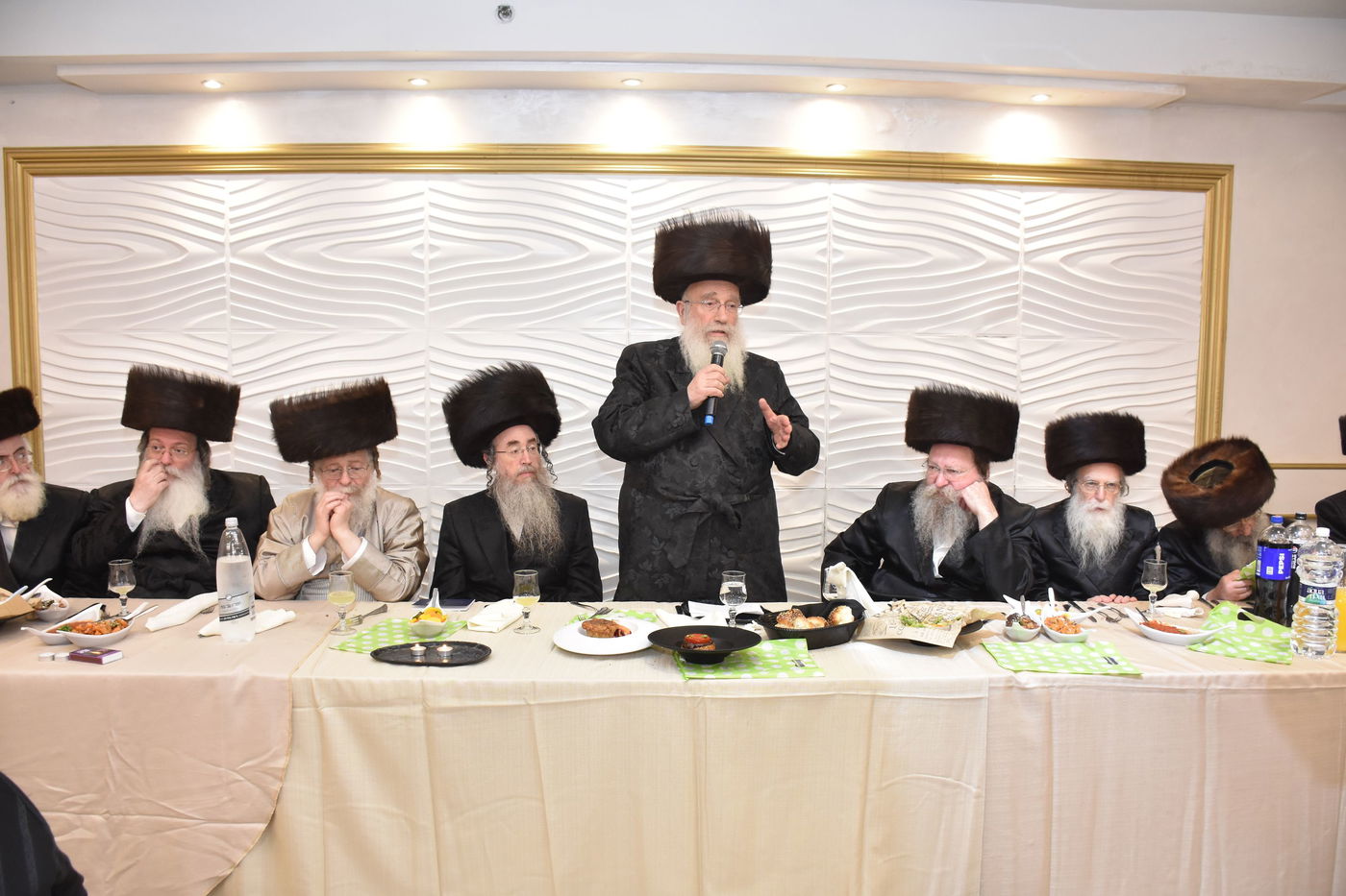 סעודת הילולא ודינר ב'פנים מאירות' - להורות נתן