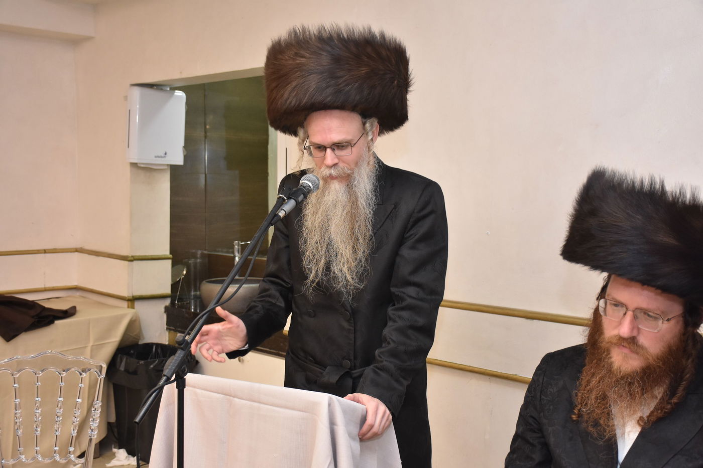 סעודת הילולא ודינר ב'פנים מאירות' - להורות נתן