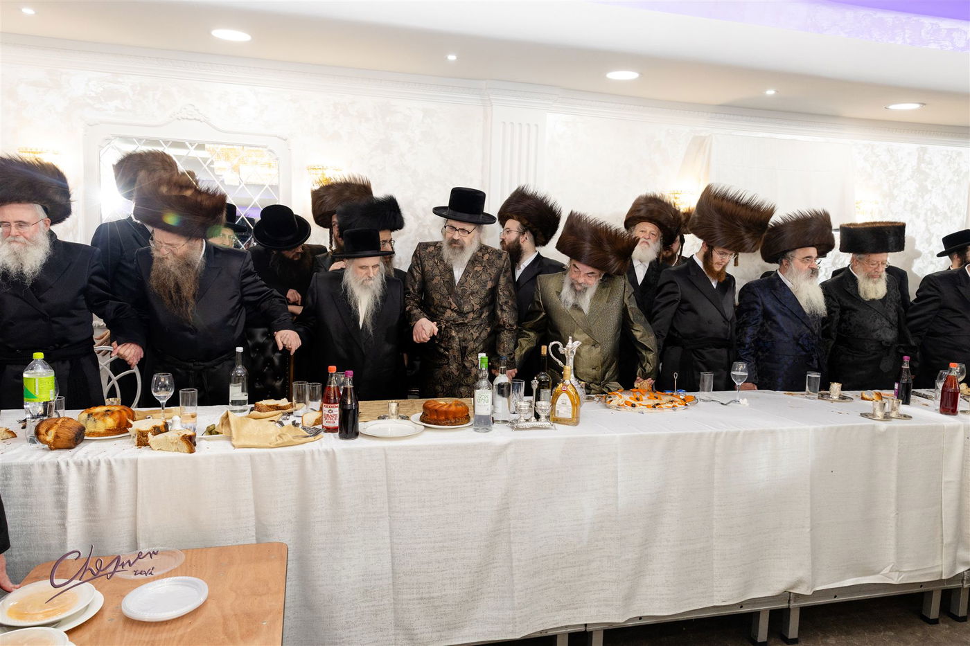 האדמו"ר מויז'ניץ לונדון בשמחה