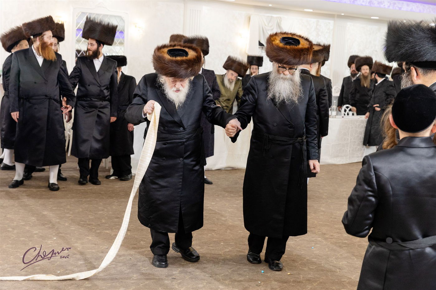 הנגיד הרב אליש אנגלנדר בשמחה