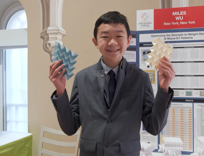 מיילס וו, תלמיד בן 14 מניו יורק - והאוריגמי מעשי ידיו