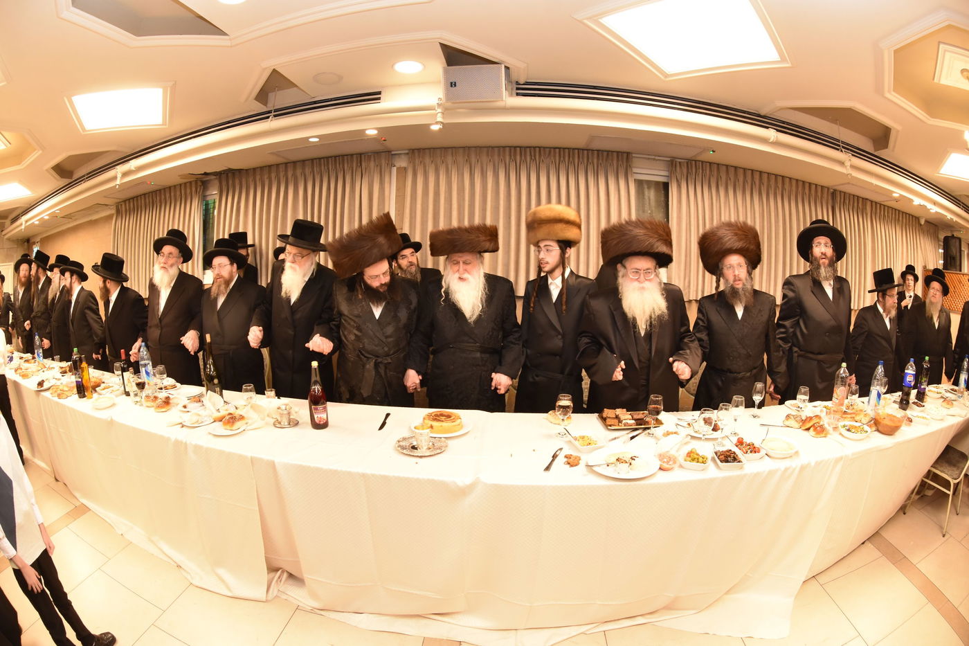 שמחת בית מכנובקא בעלזא - שאץ