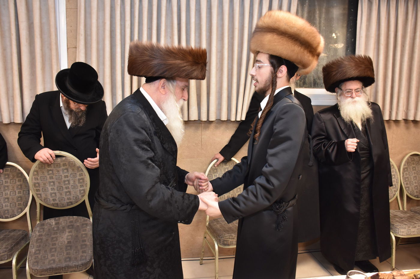 שמחת בית מכנובקא בעלזא - שאץ