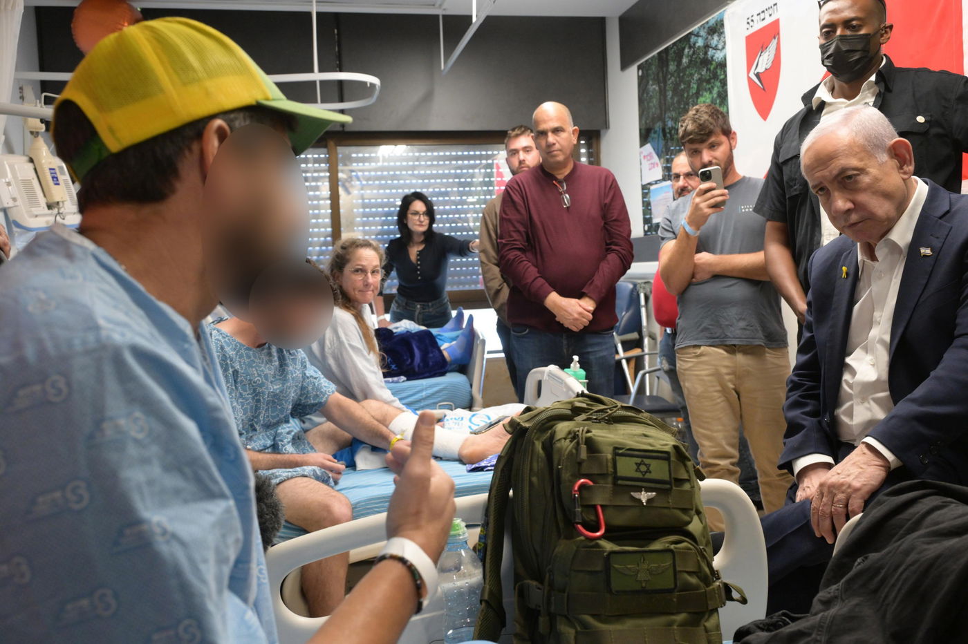 בביקור אצל החיילים שנפצעו
