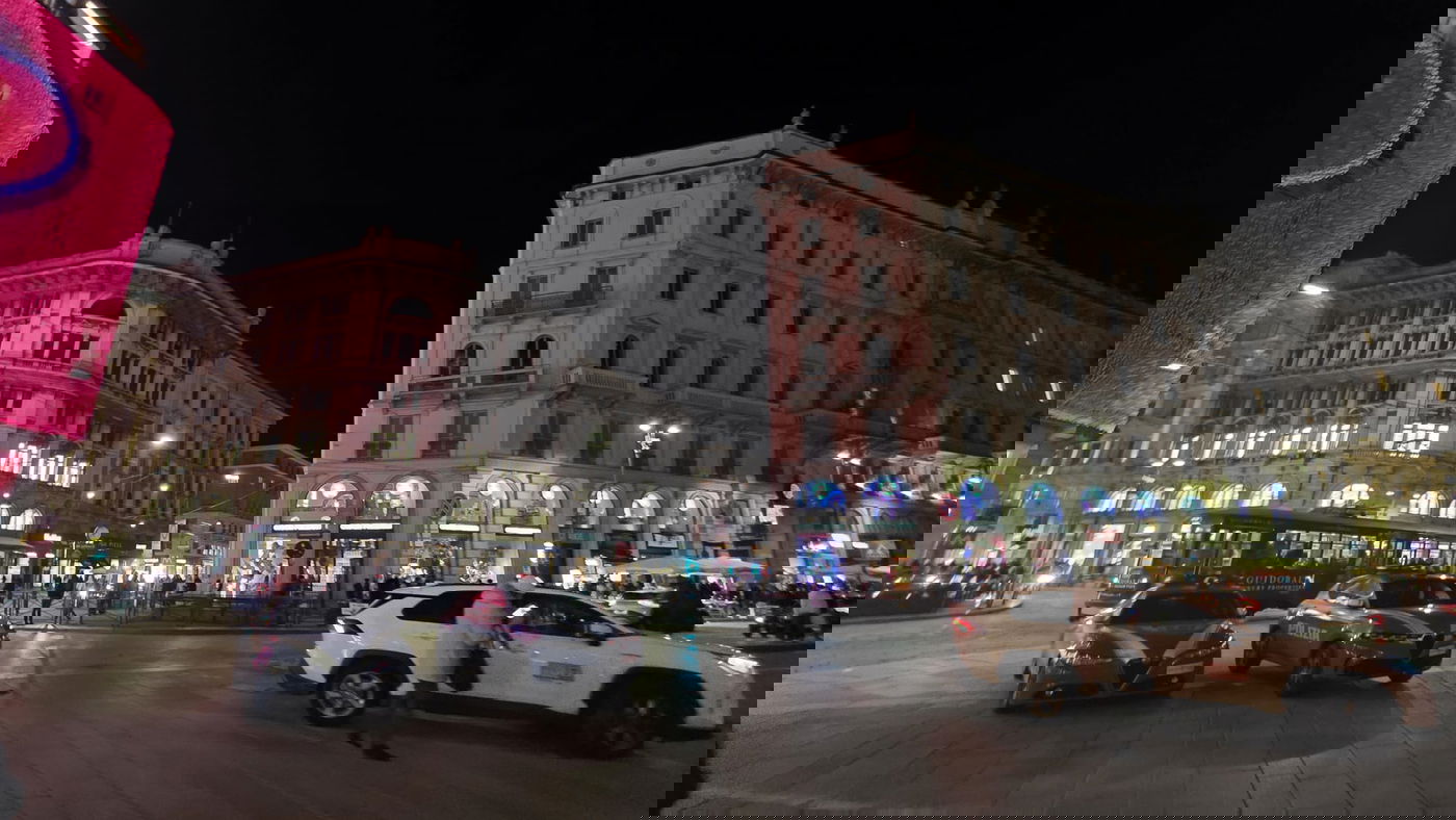 כיכר פיאזה דל דואומו, מילאנו