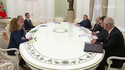 פוטין איים להשמיד את אירופה | השיחות נמשכו אל תוך הלילה - זה מה שיצא מהפגישה