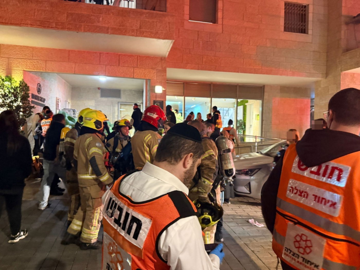 הזירה, הערב