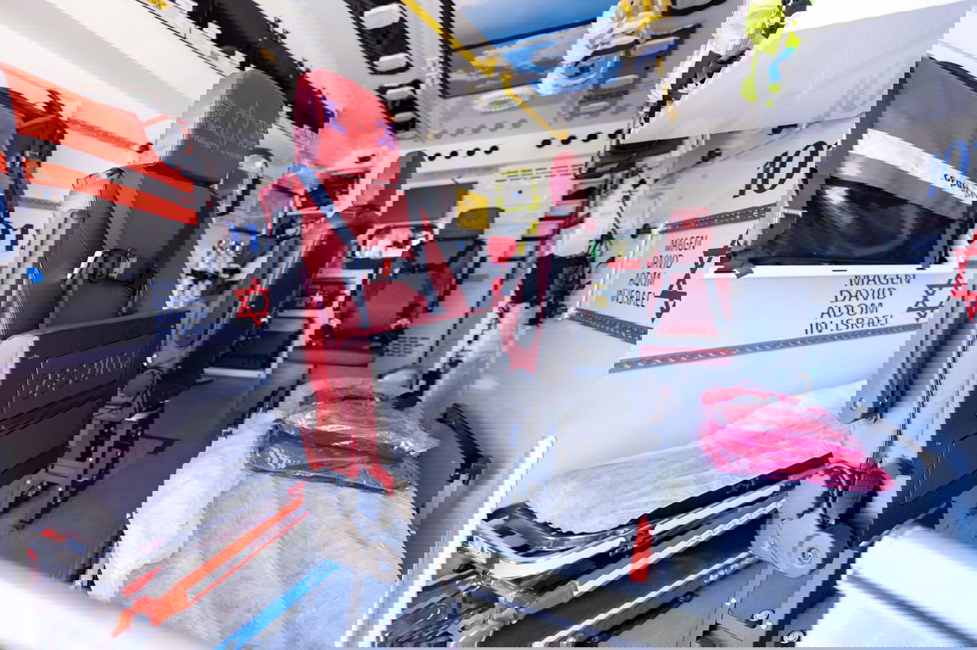 ניידות מגן דוד אדום