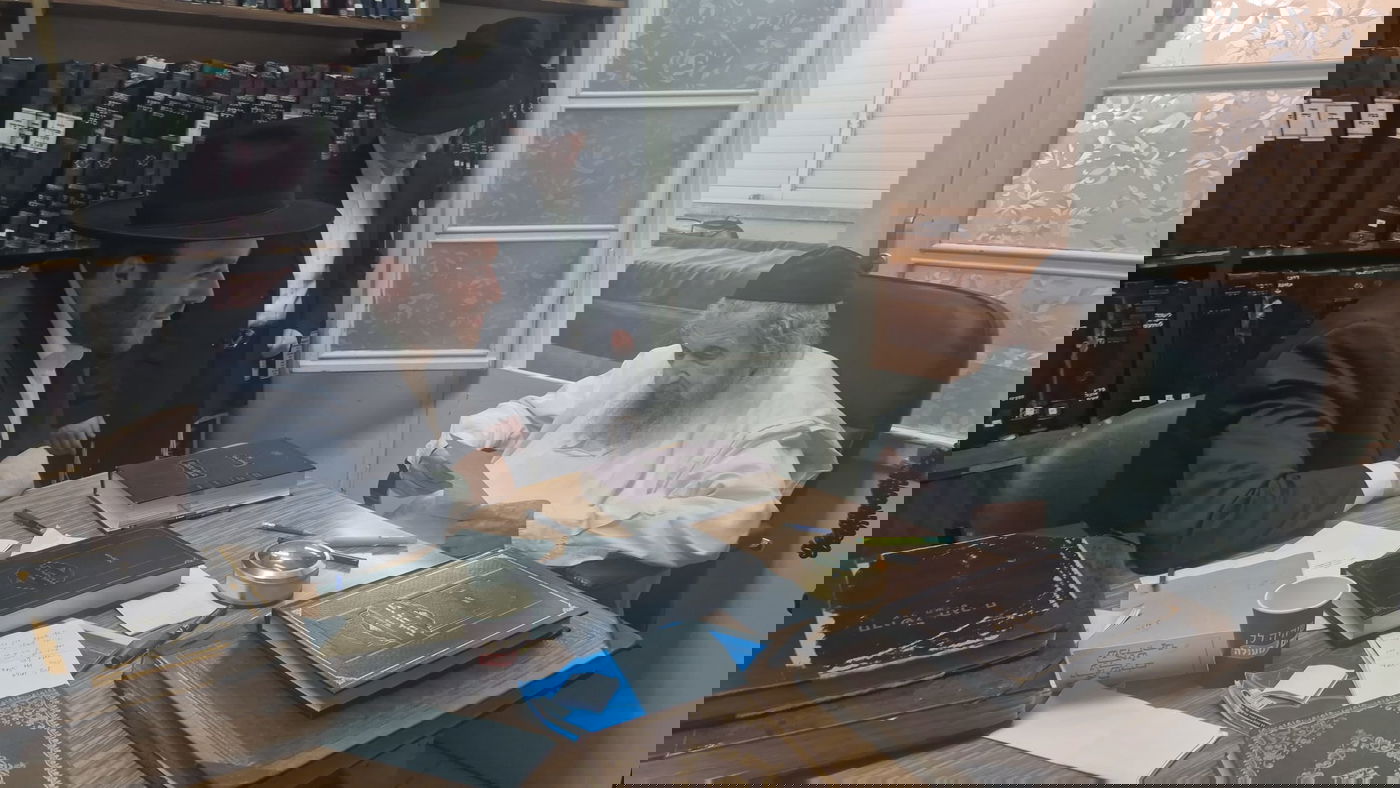 אצל גדולי ישראל