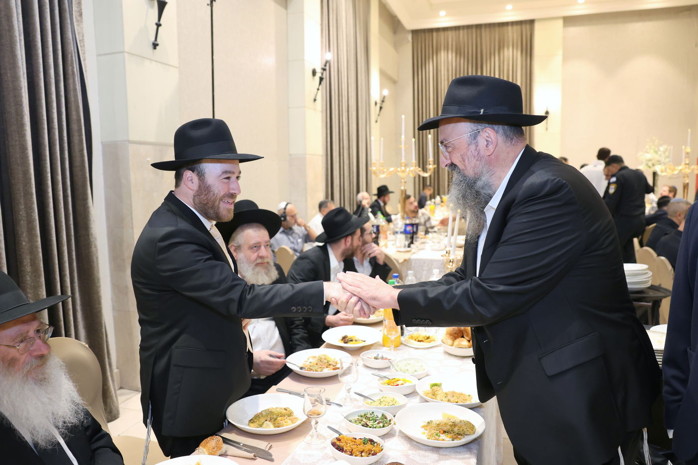 בר מצווה לבנו של אליהו ארנד