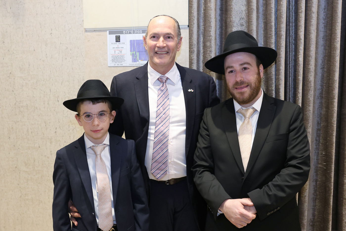 בר מצווה לבנו של אליהו ארנד