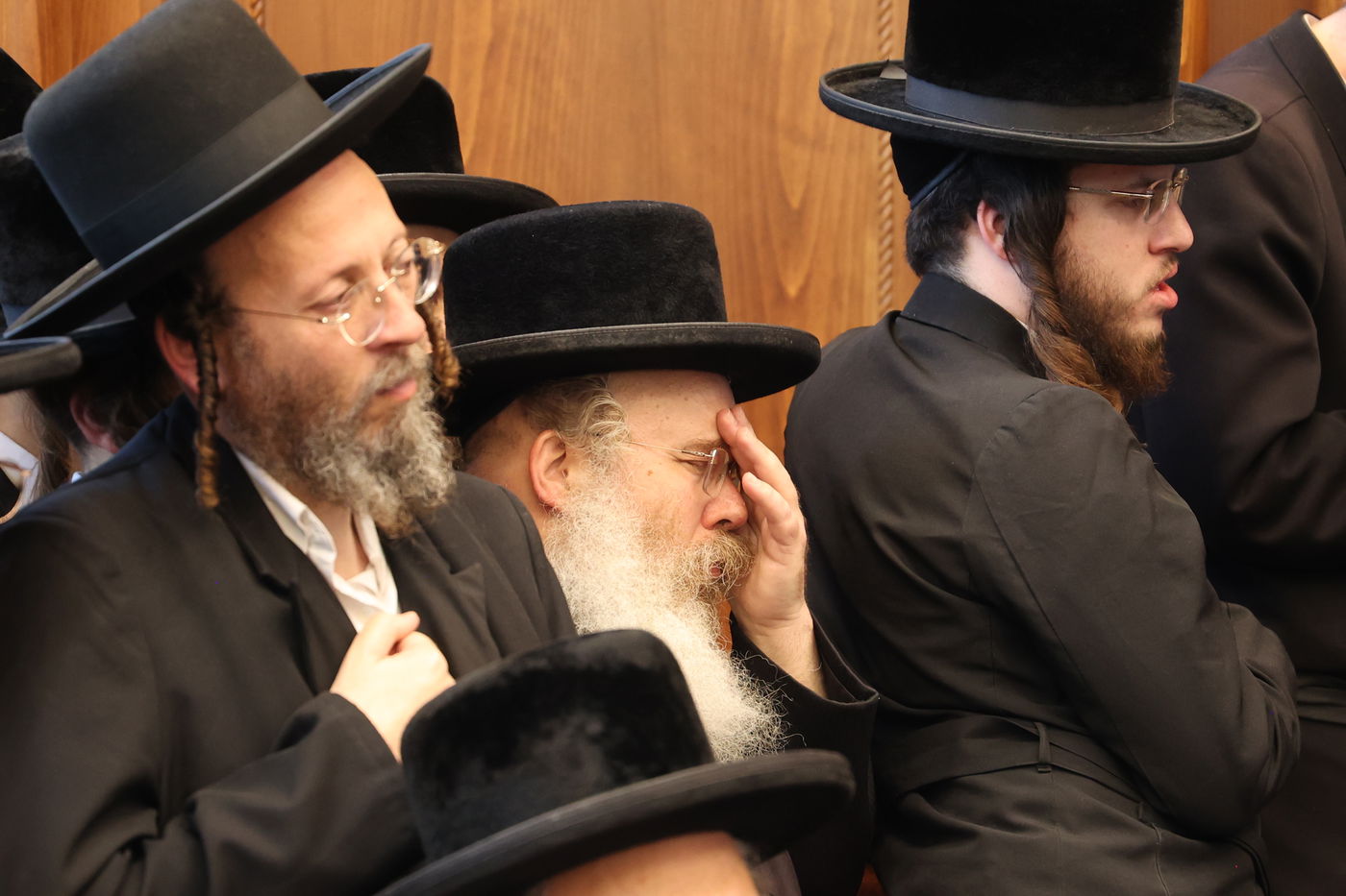 מסע הלויית הגה"צ אב"ד ערלוי ביתר זצ"ל