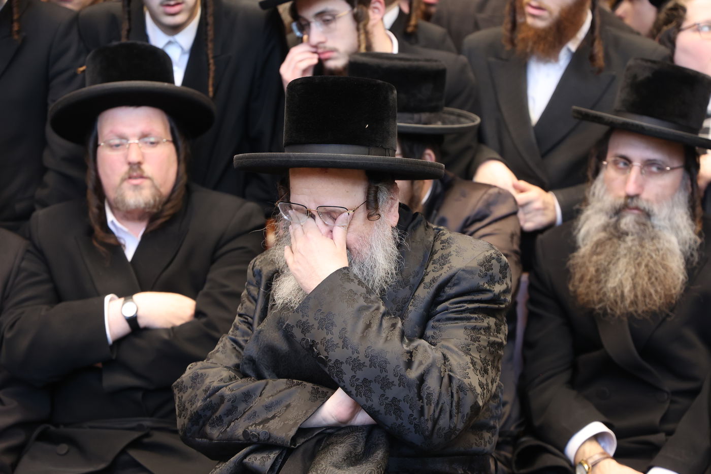 מסע הלויית הגה"צ אב"ד ערלוי ביתר זצ"ל