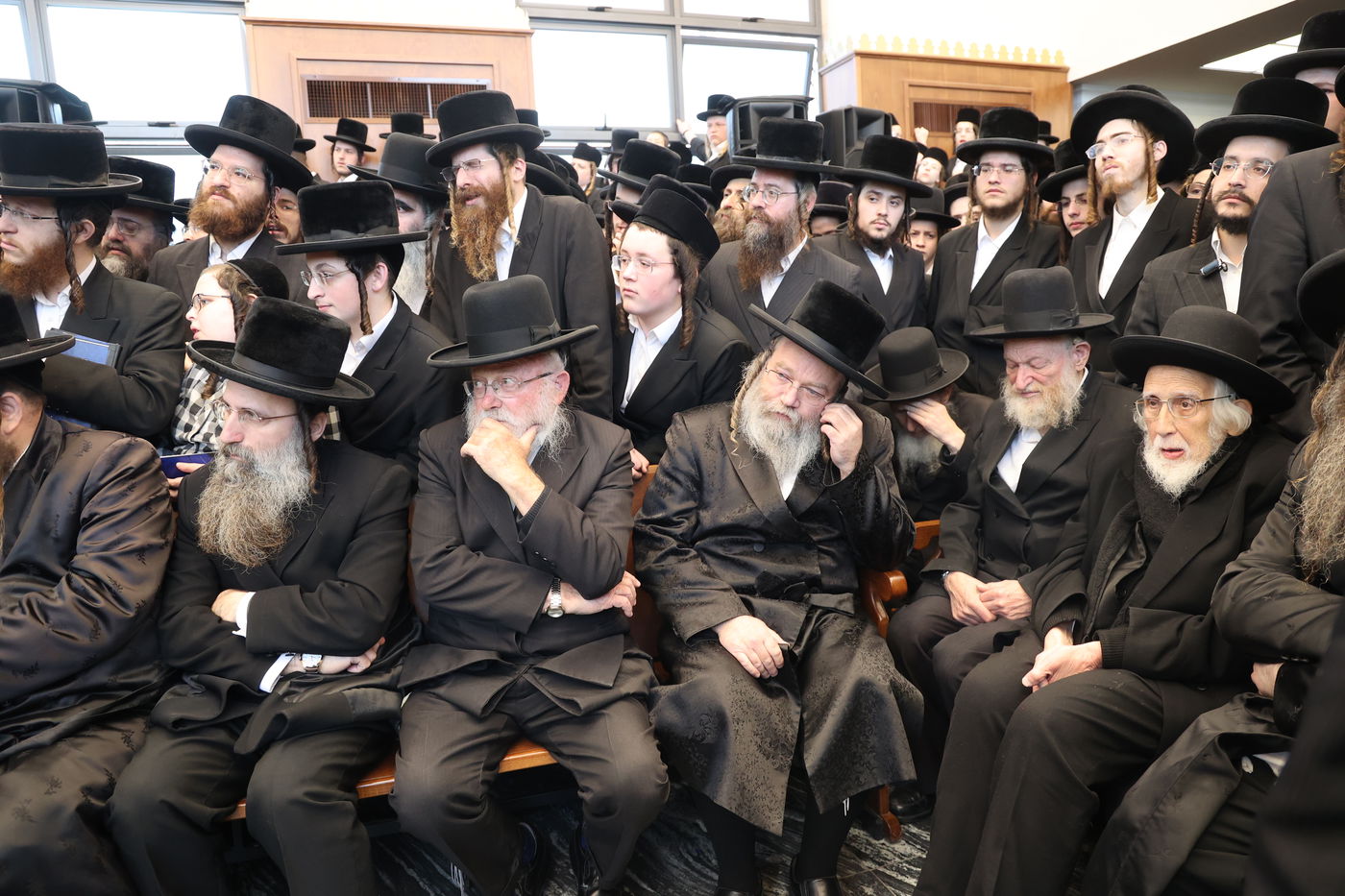 מסע הלויית הגה"צ אב"ד ערלוי ביתר זצ"ל