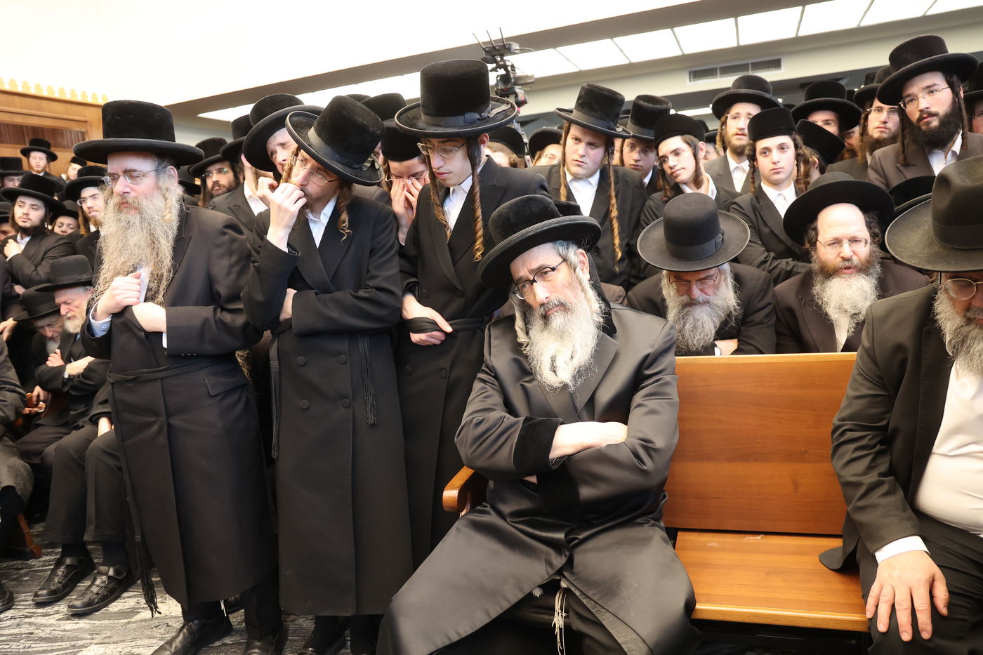 מסע הלויית הגה"צ אב"ד ערלוי ביתר זצ"ל