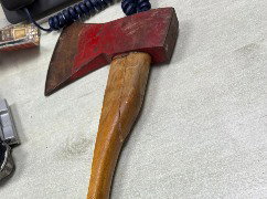 בהלה בעיר הדרומית: "רדף אחרי עוברים ושבים בפארק עם גרזן ביד"