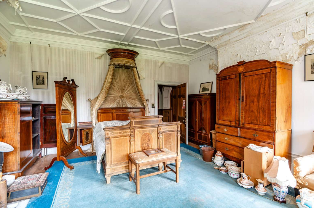 מראות הטירה