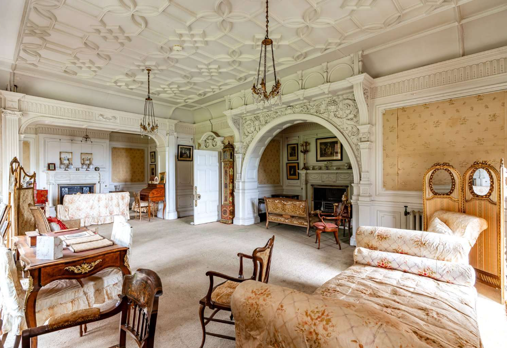 מראות הטירה