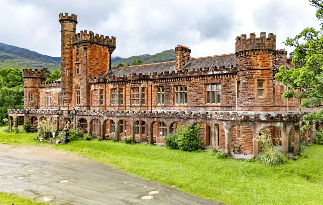 מראות הטירה