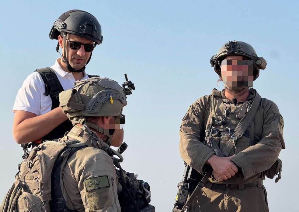 גיבור ישראל. לצד הקצין הבכיר