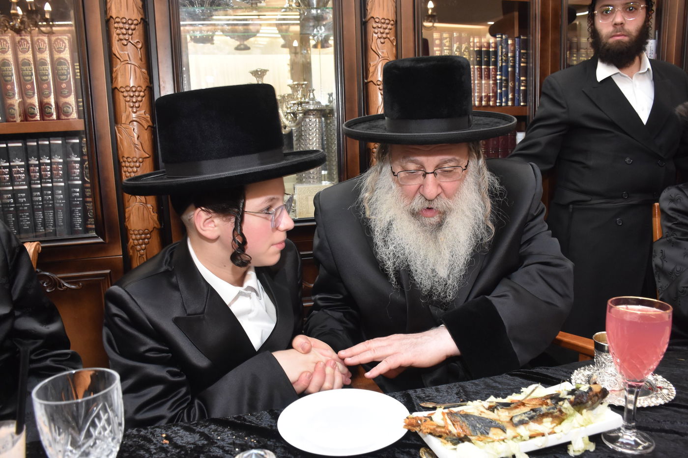 שמחת בר המצווה בחצרות ויז'ניץ -  נדבורנה