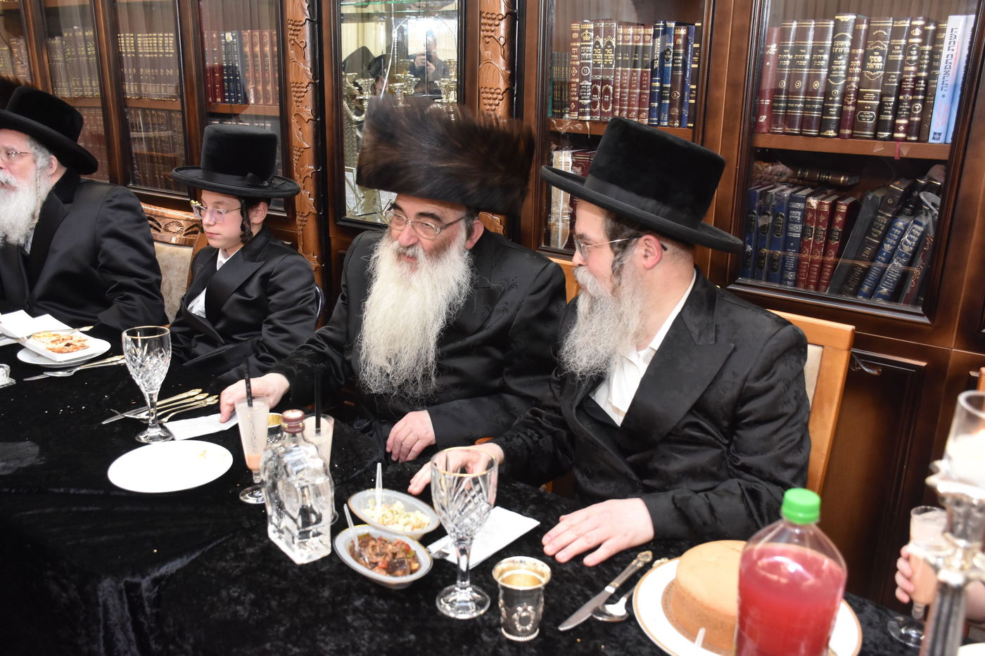 שמחת בר המצווה בחצרות ויז'ניץ -  נדבורנה