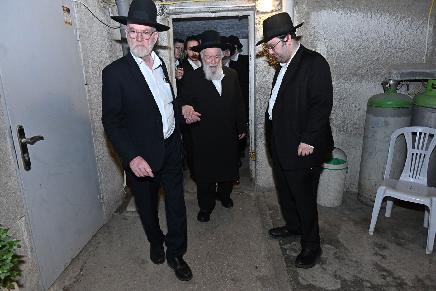 הגר"י זילברשטיין בביקור אצל גיסו הגאון רבי בנימין דוד אלישיב 