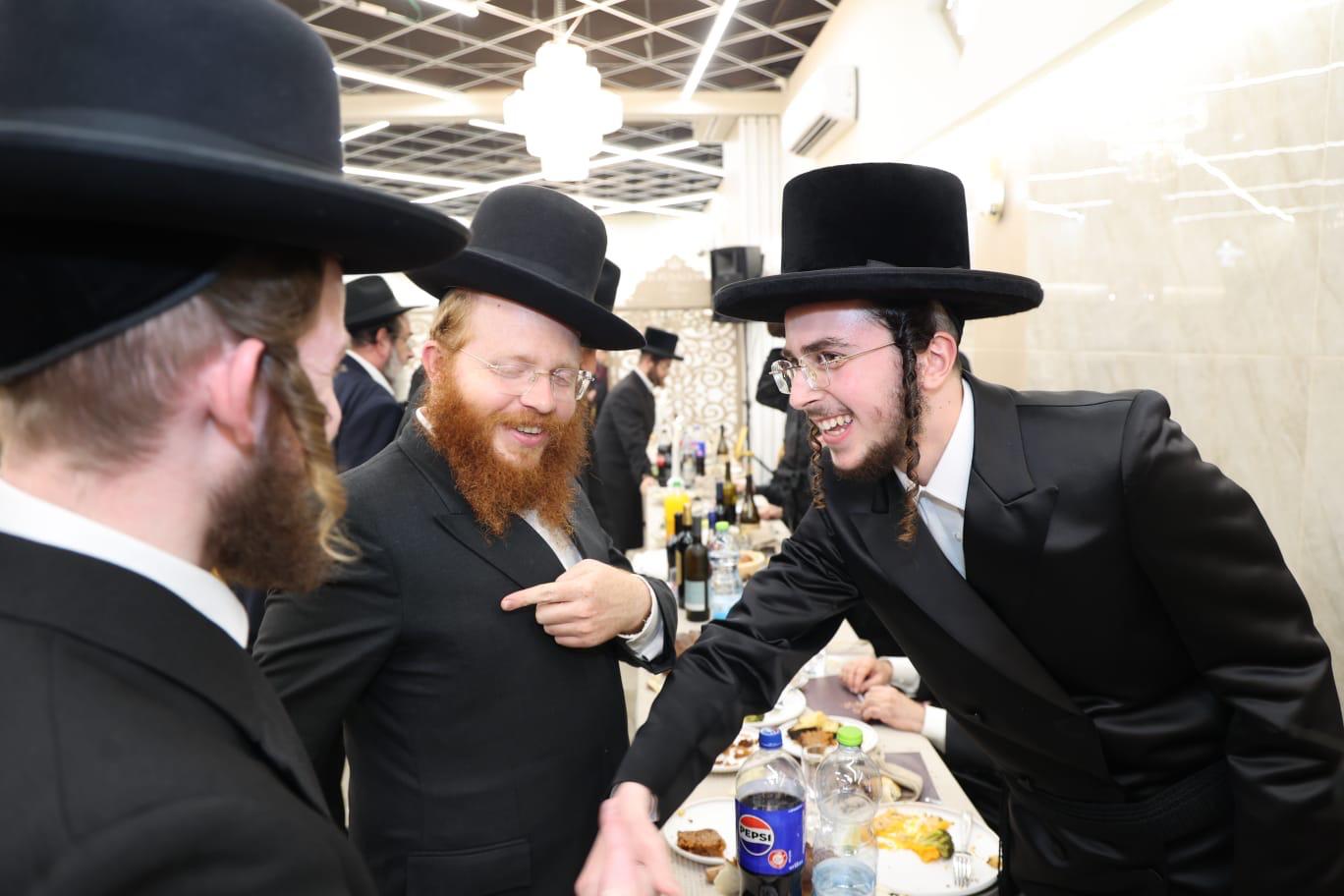 שמחת בית חיי נפש, בנו של הגר"ב ווייס התארס