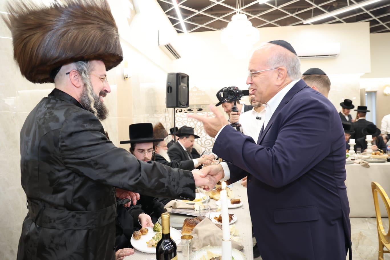 שמחת בית חיי נפש, בנו של הגר"ב ווייס התארס