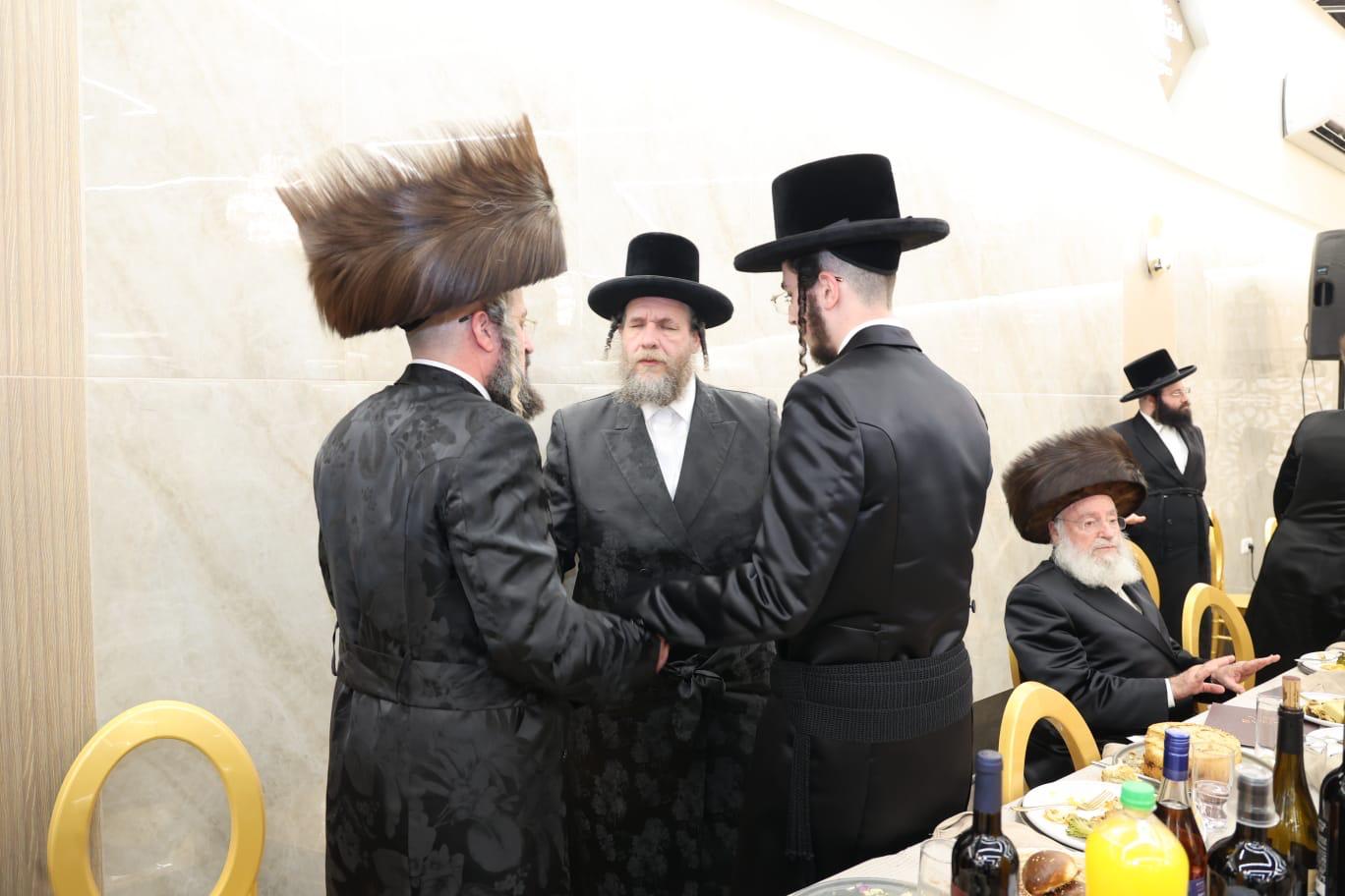 שמחת בית חיי נפש, בנו של הגר"ב ווייס התארס