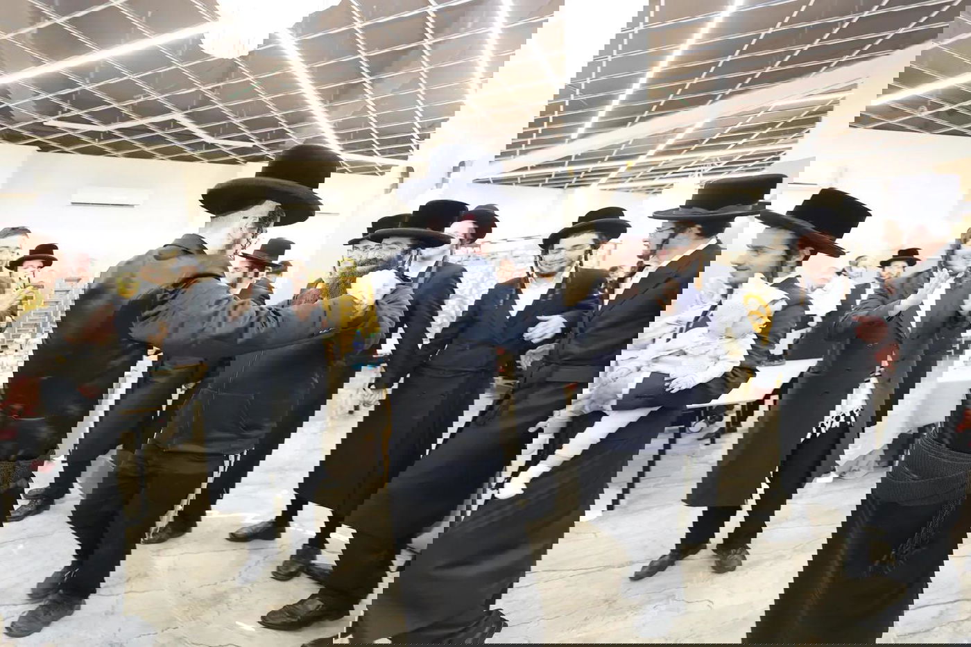 שמחת בית חיי נפש, בנו של הגר"ב ווייס התארס