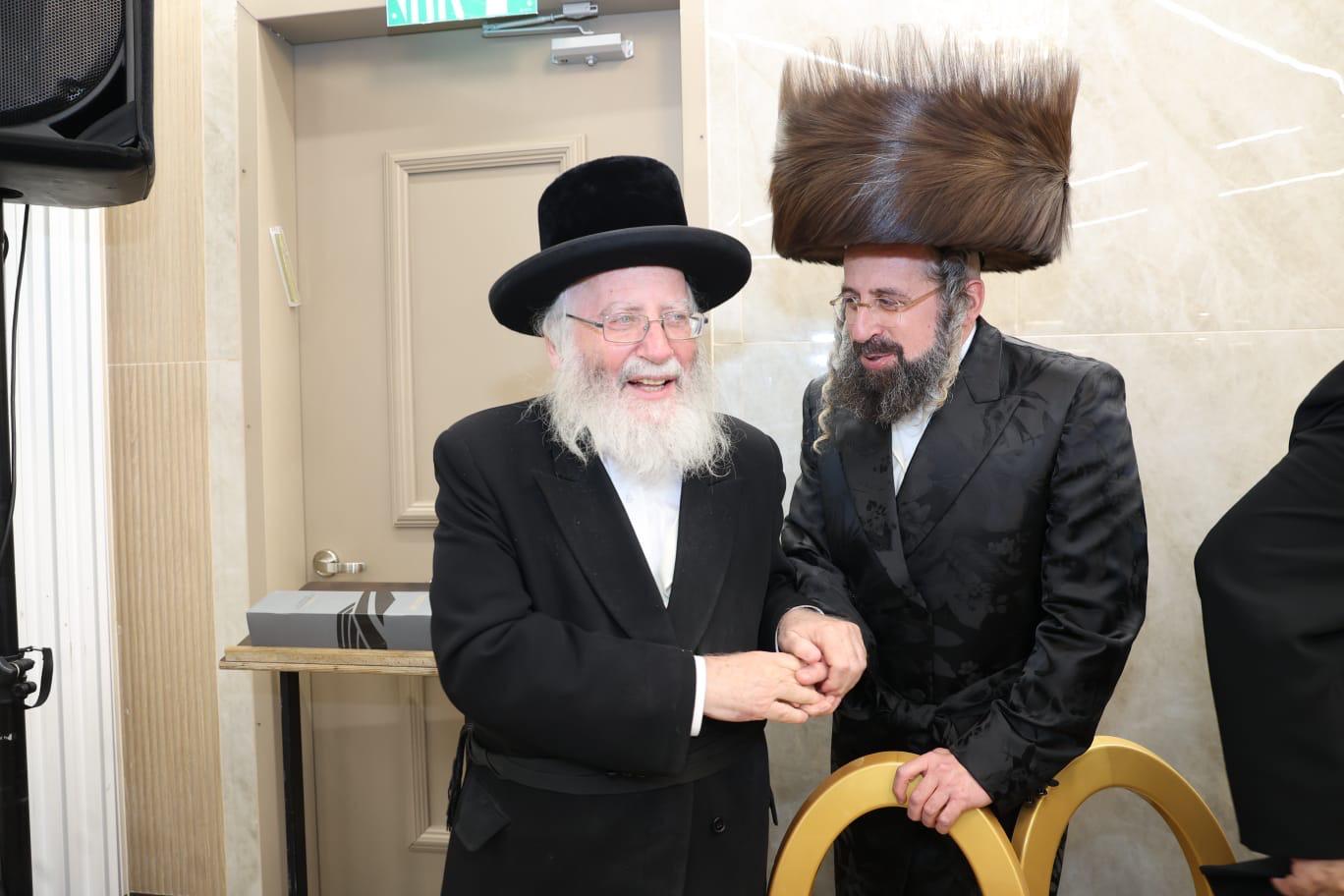 שמחת בית חיי נפש, בנו של הגר"ב ווייס התארס