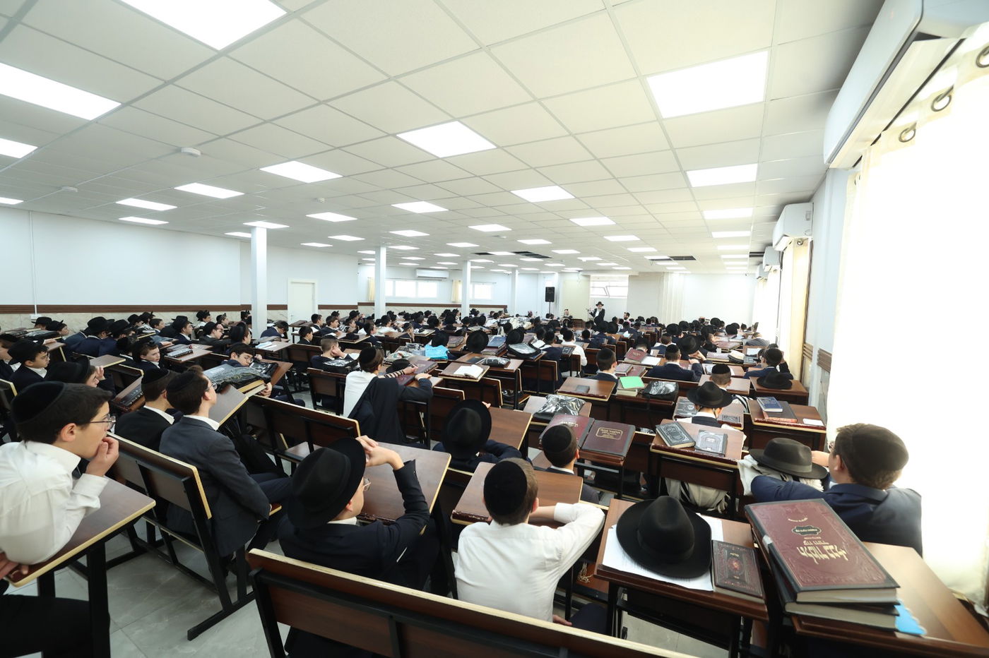 מעמדי זכרון ביום היארצייט של הגרב’’ד ליבוביץ זצ"ל