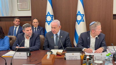 השרים אישרו את התקציב; נתניהו: "הממשלה תמלא את ימיה" | לפיד מסית