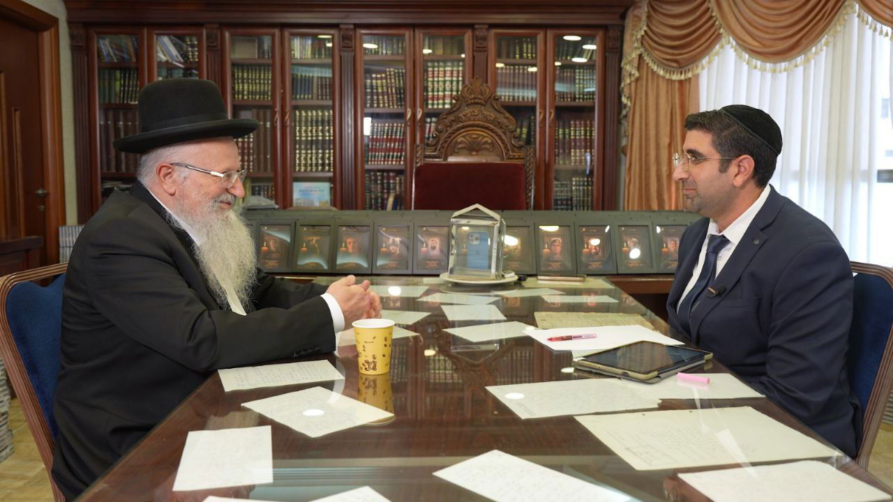 הרב שמואל אליהו בריאיון ליוסי עבדו