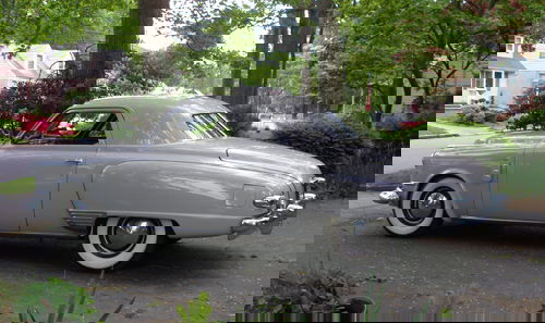 סטודיבייקר קומנדר, קופה, שנת 1947