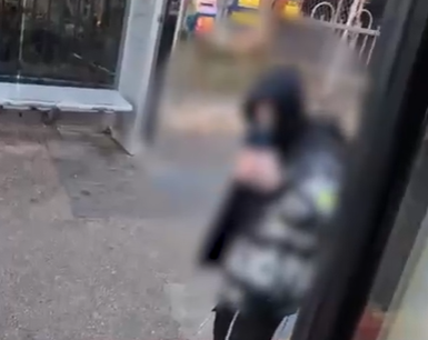 בשכונה החרדית: בן 17 נעצר בחשד לתקיפת נהג אוטובוס ועובד תברואה
