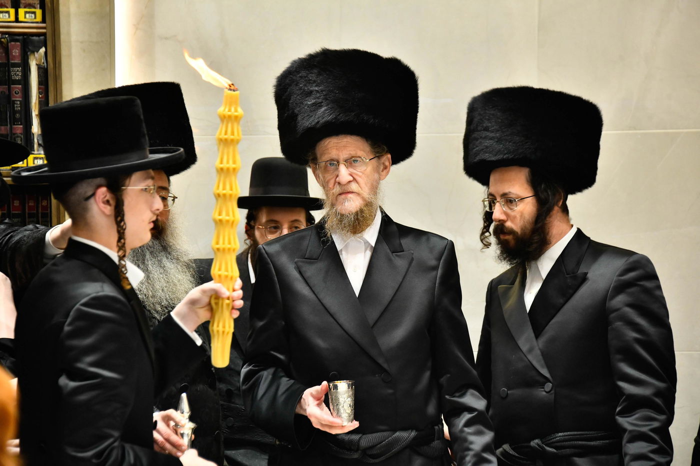 האדמו"ר מאלכסנדר ארה"ב במוצשב"ק בב"ב