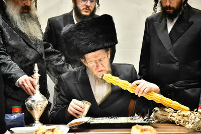 האדמו"ר מאלכסנדר ארה"ב במוצשב"ק בב"ב