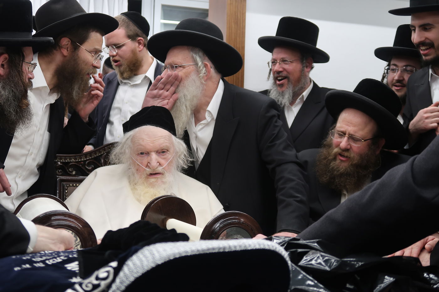 תלמידי 'שער המלך' אצל הגר"מ שטרנבוך