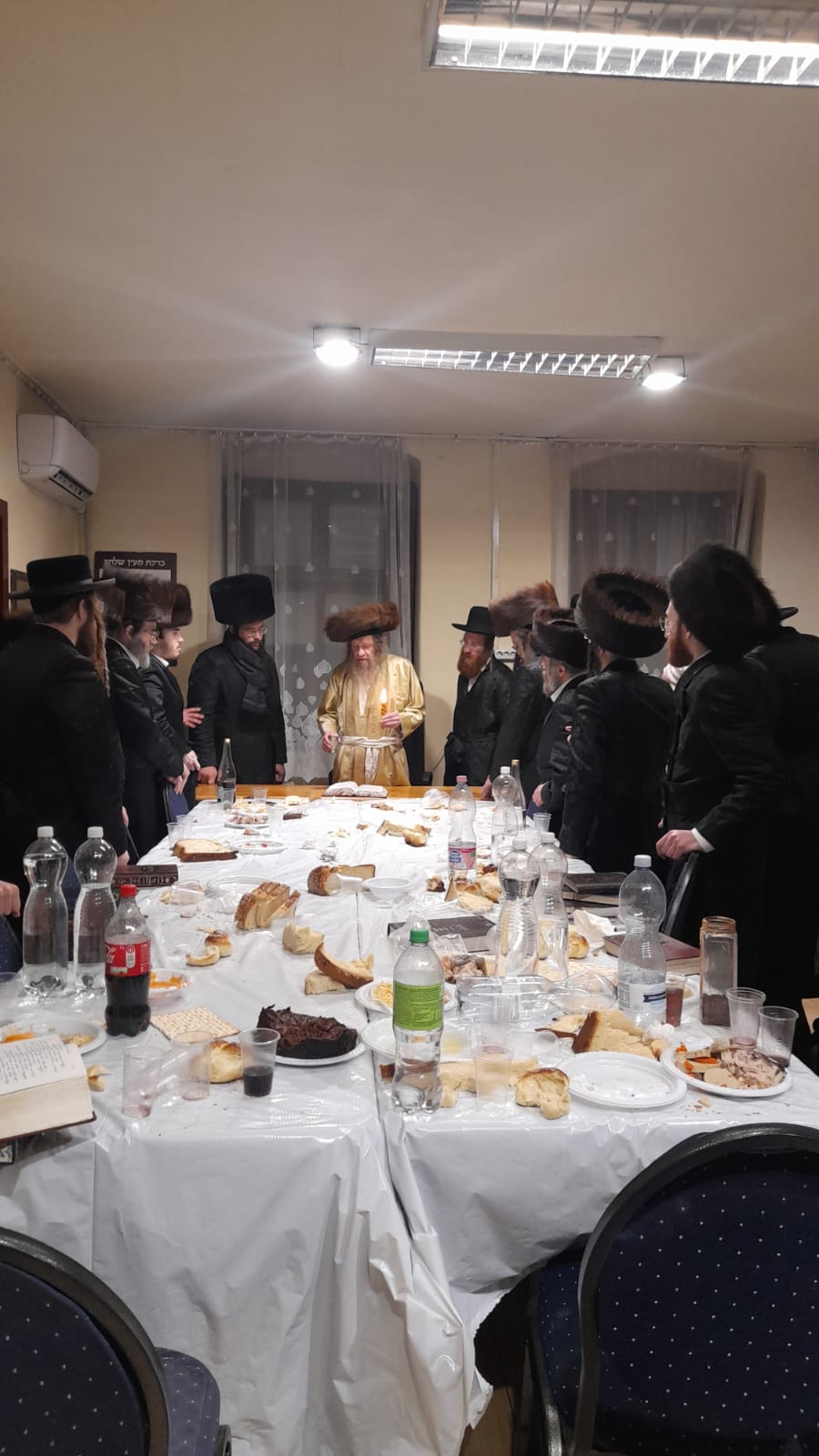 האדמו"ר מלעלוב ניקלשבורג בקרעסטיר