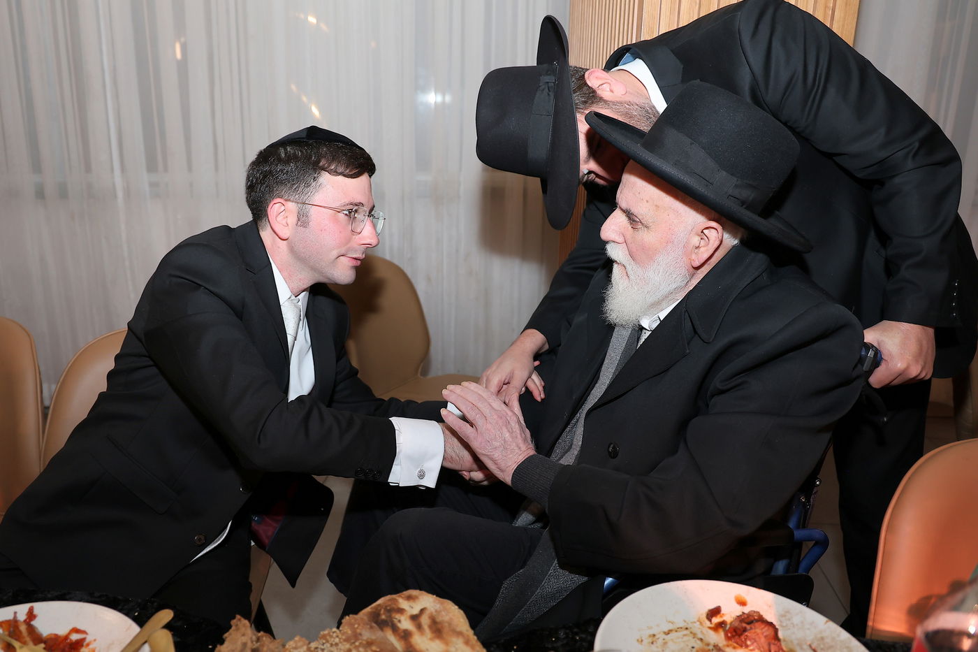 הגר"י פרץ בשמחת נישואי בן הגאון רבי שמואל כהן