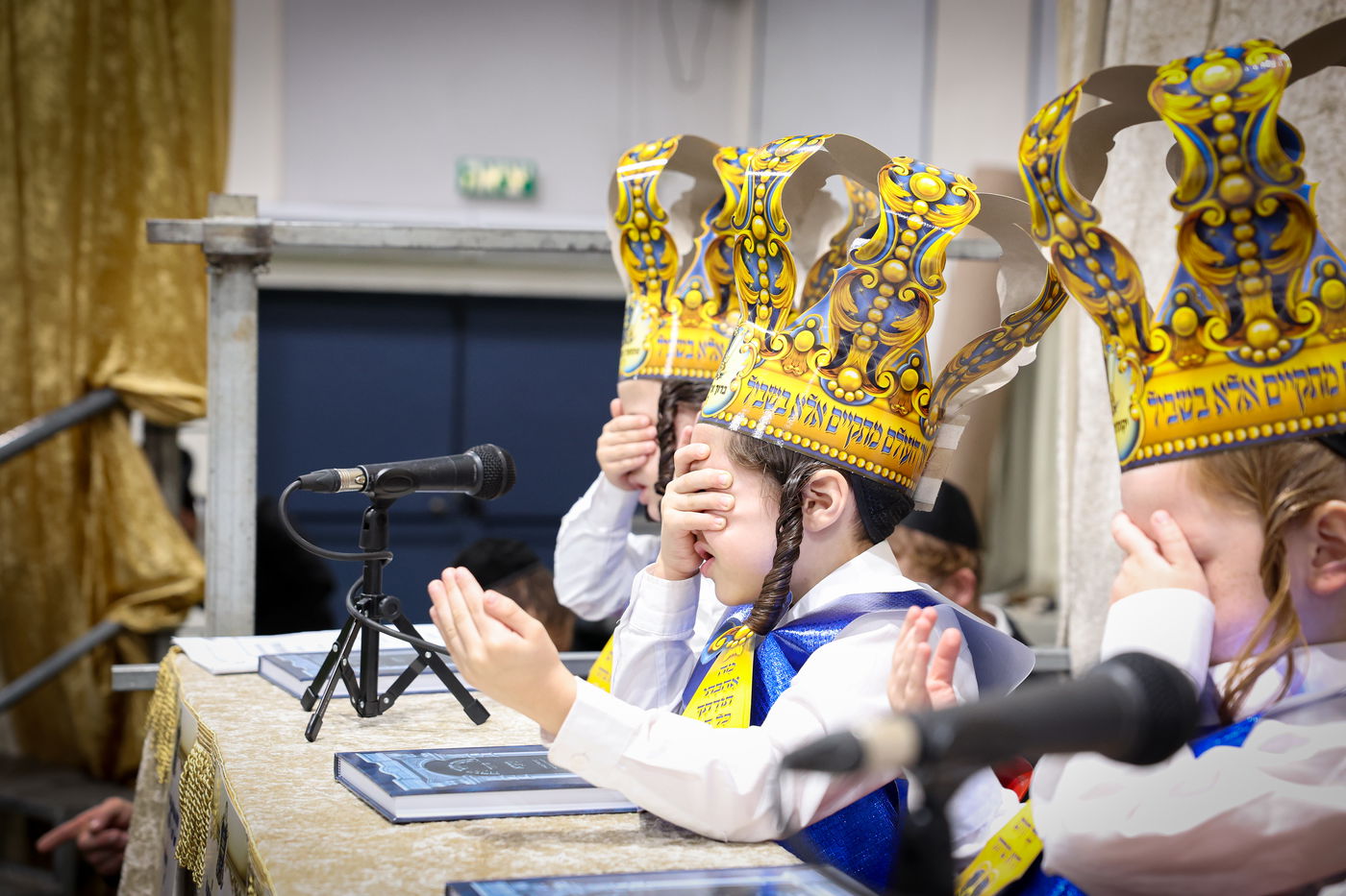 חומש סעודה בתלמוד תורה צאנז בני ברק