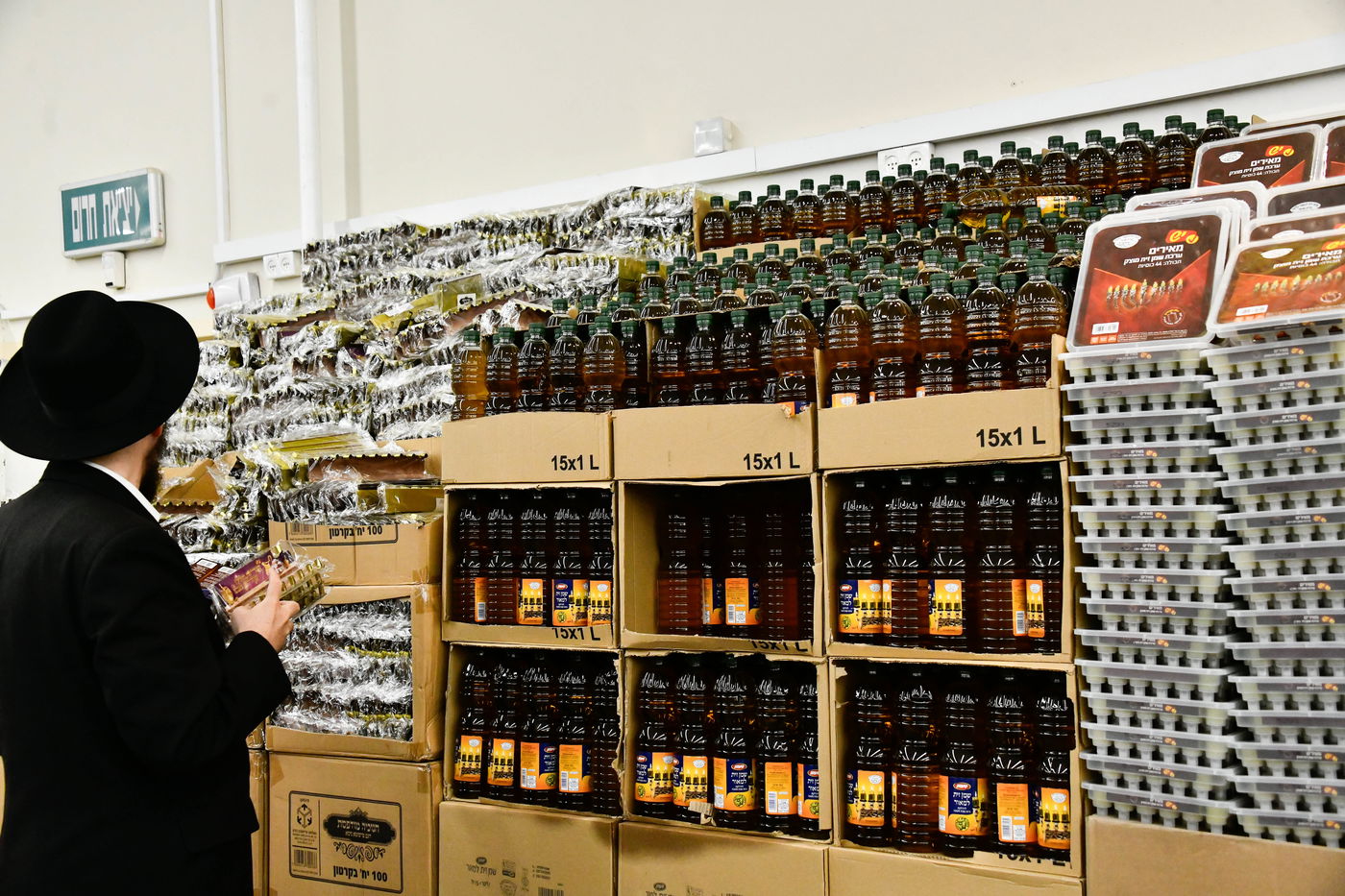 אווירת ערב חנוכה בב"ב